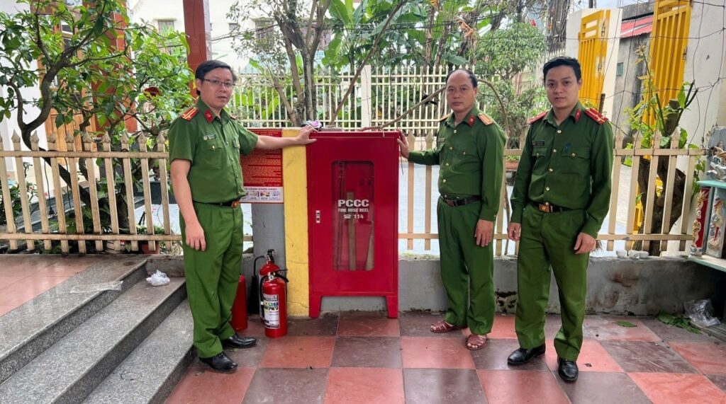 Việc lựa chọn tủ chữa cháy cần đảm bảo tuân thủ đúng theo tiêu chuẩn PCCC hiện hành Việc lựa chọn tủ chữa cháy cần đảm bảo tuân thủ đúng theo tiêu chuẩn PCCC hiện hành